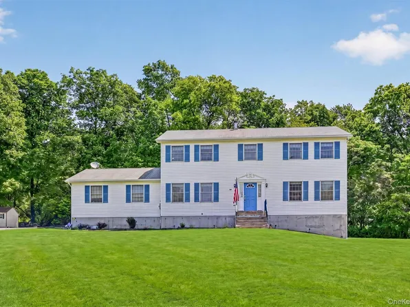 29 Purdys Lane, New Windsor, NY 12553