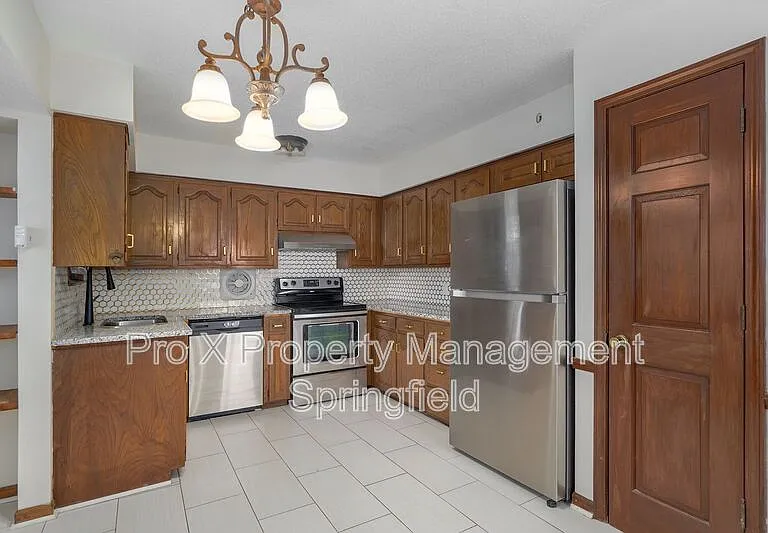 3332 S Southlyn Pl — Photo 7