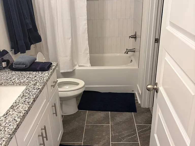 302 Northlake Dr — Photo 9