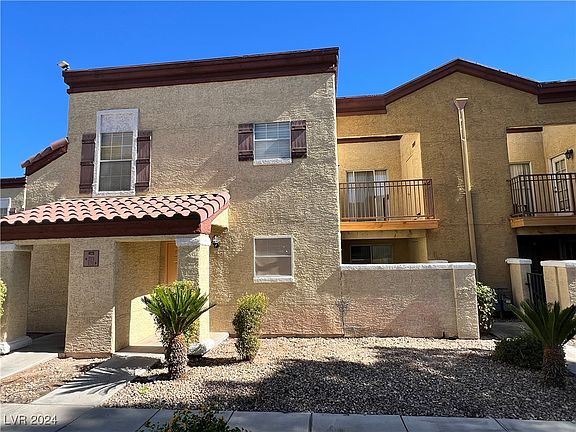 3rd image of 2801 N Rainbow Blvd APT 171