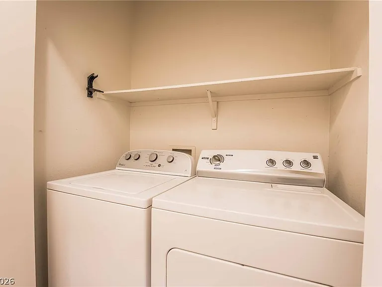 7224 Pinon Crest Ct — Photo 18
