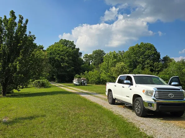 163 Church Ln, Livingston, TN 38570