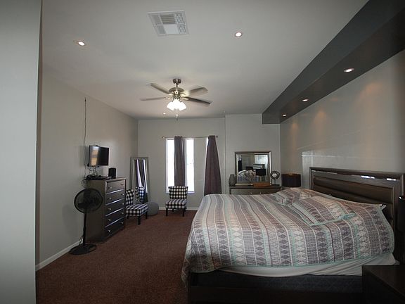 4th image of 773 Lawton St