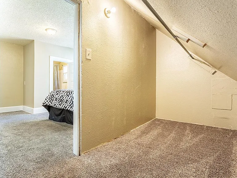 LARGE Closet - #1
