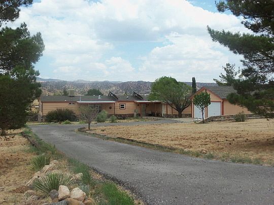 2nd image of 130 Valle De Uvas
