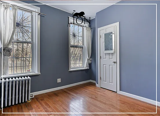 Rented by The Lion Real Estate | media 13