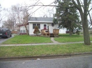30 E Princeton Ave, Pontiac, MI 48340