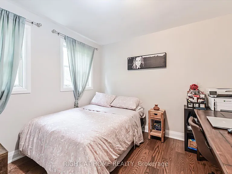 30 French Cres — Photo 9