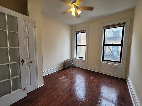 3rd image of 217 E 82nd St APT 4c
