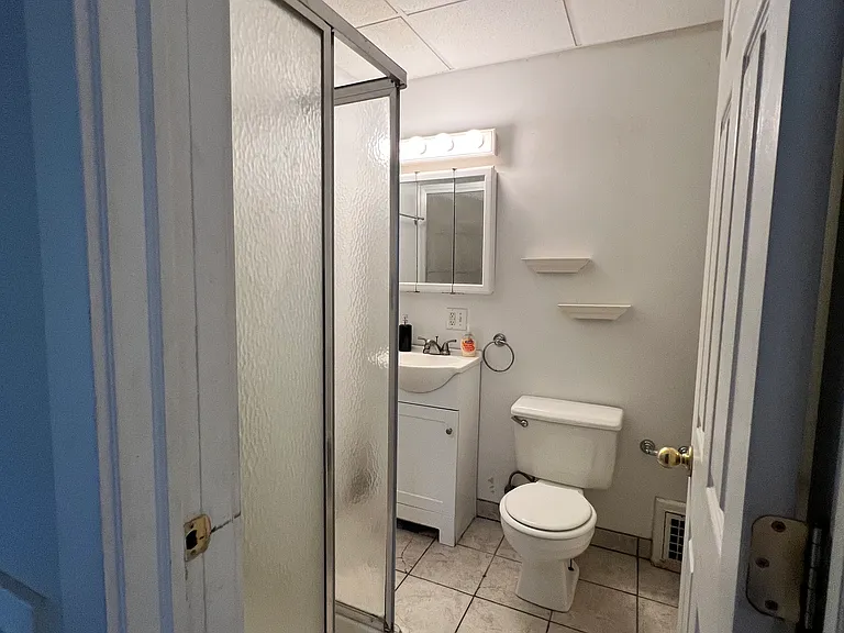 1015 N Glenwood Ave #B — Photo 2
