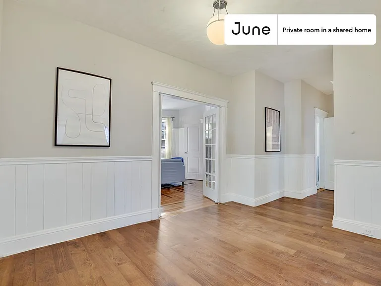 61 Lithgow St #B — Photo 14