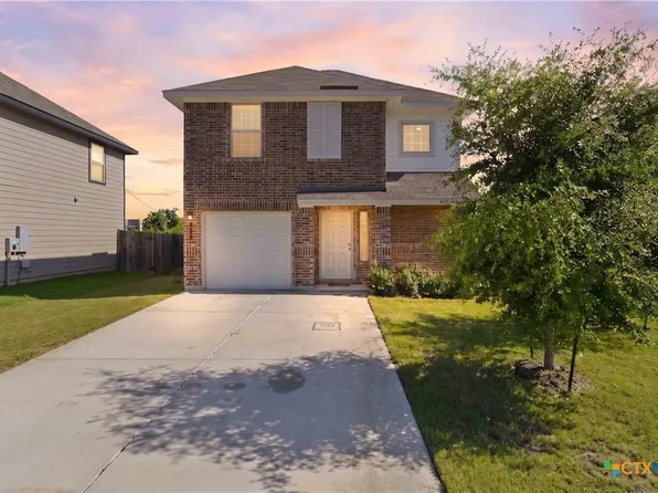 604 Saxon St, Seguin, TX 78155