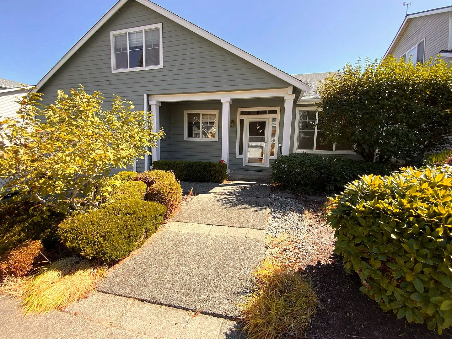 Stunning 4bd/3bth Property In Everett — Photo 1