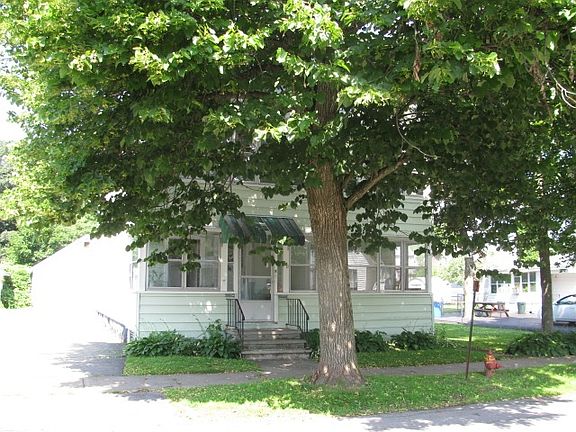3rd image of 50 Saratoga Blvd
