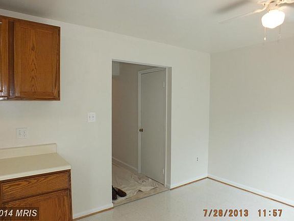 3rd image of 3898 Bradwater St
