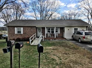 903 Lincoln Dr, Madisonville, TN 37354