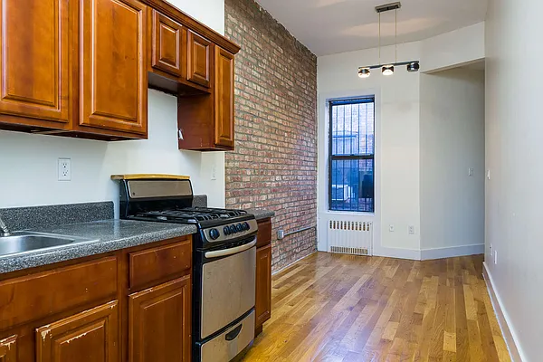 Rented by Nooklyn NYC LLC | media 16