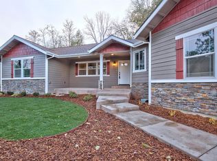 1576 SE Rosemary Ln, Grants Pass, OR