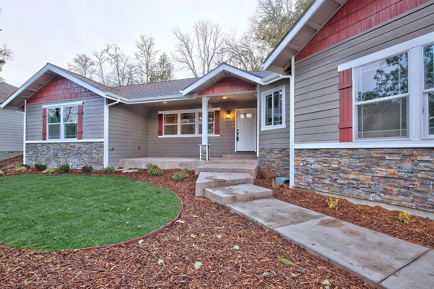 1576 SE Rosemary Ln photo 1
