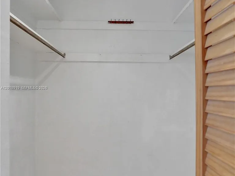 1601 NE 191st St #B112 — Photo 23