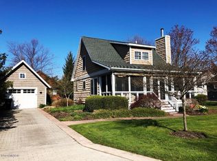 3060 Park Dr, Douglas, MI 49406