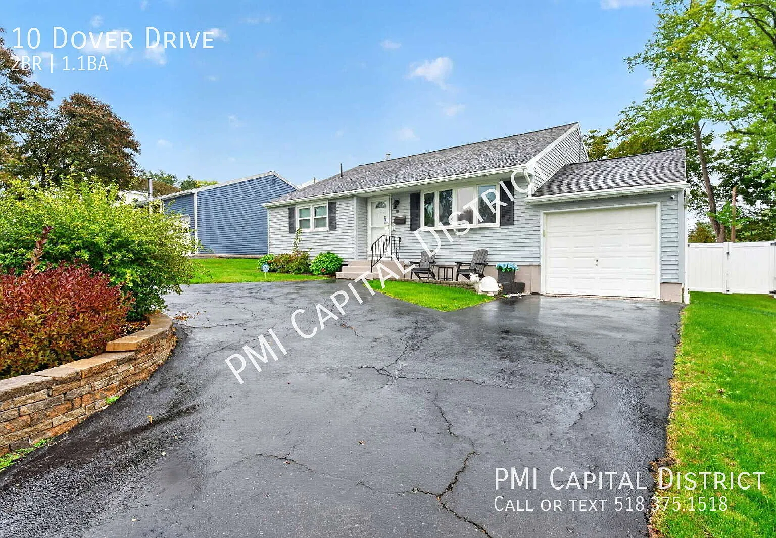 Beautifully Furnished 2 Bedroom/1.5 Bath Home W/ Vaulted Ceilings, Stainless Steel Appliances, Sp... — Photo 3