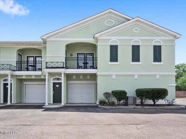 2252 Beach Dr APT 204, Gulfport, MS 39507