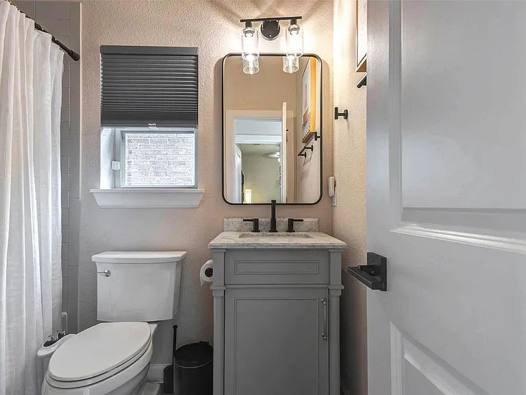 11005 Upland Forest Dr — Photo 17