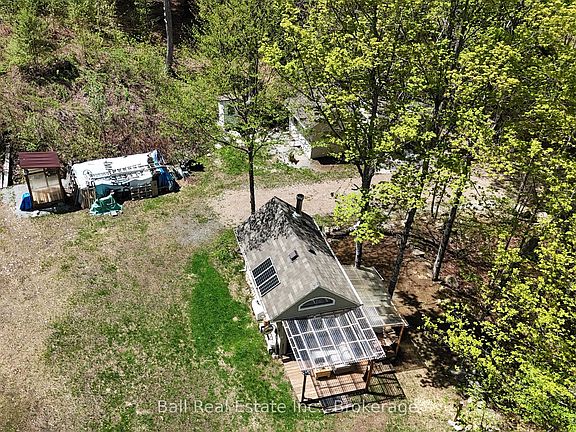 3rd image of 495 Forest View Rd