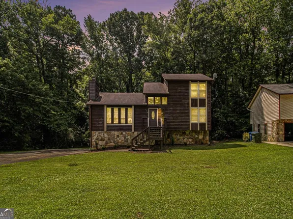 300 Twin Tendrils SW, Atlanta, GA 30331