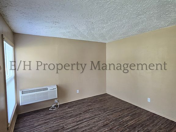 3rd image of 1611 S Martinson St #1