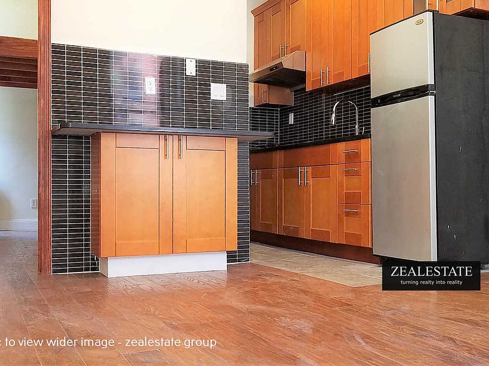 1st image of 426 Bergen St APT 1