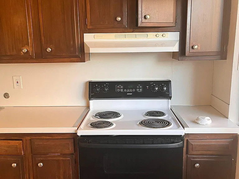 1771 NW 59th St #4 — Photo 6