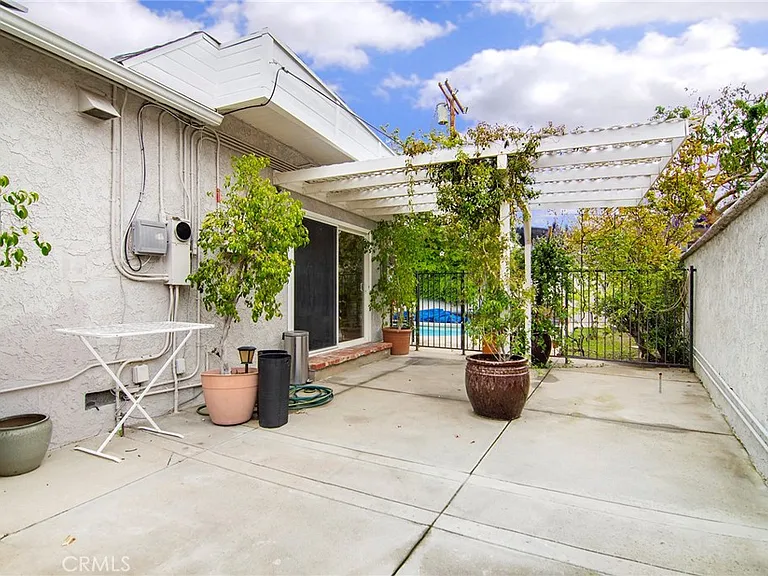 5352 Geyser Ave — Photo 16