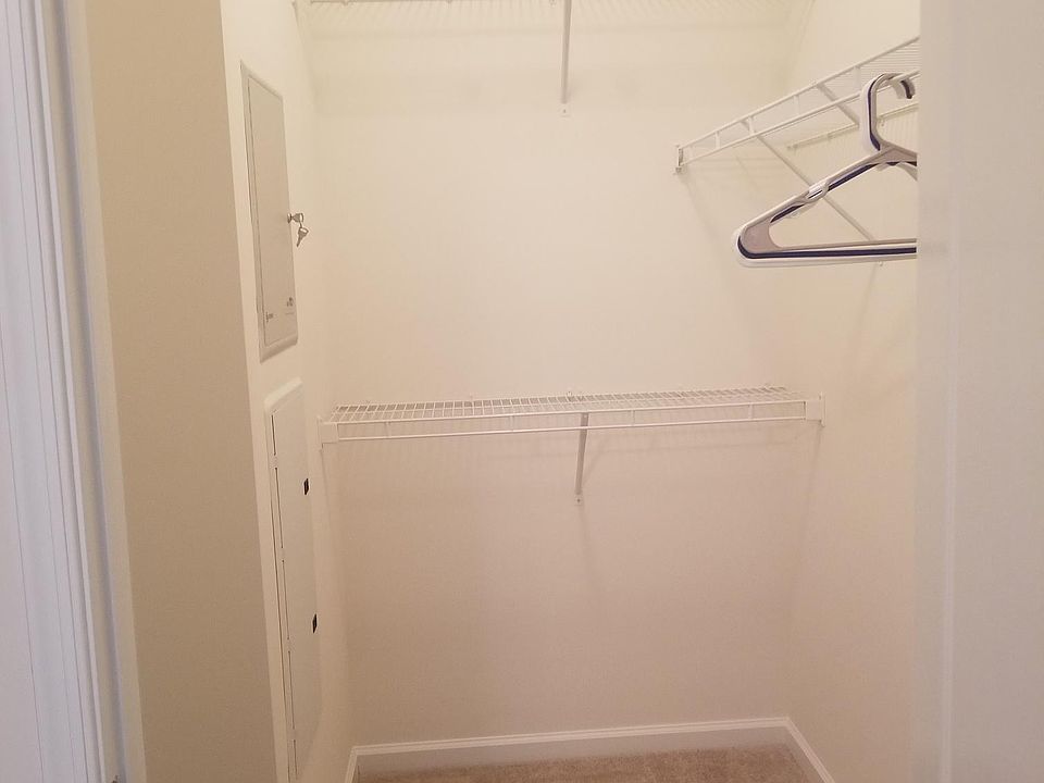 2nd image of 2261 York Dr
