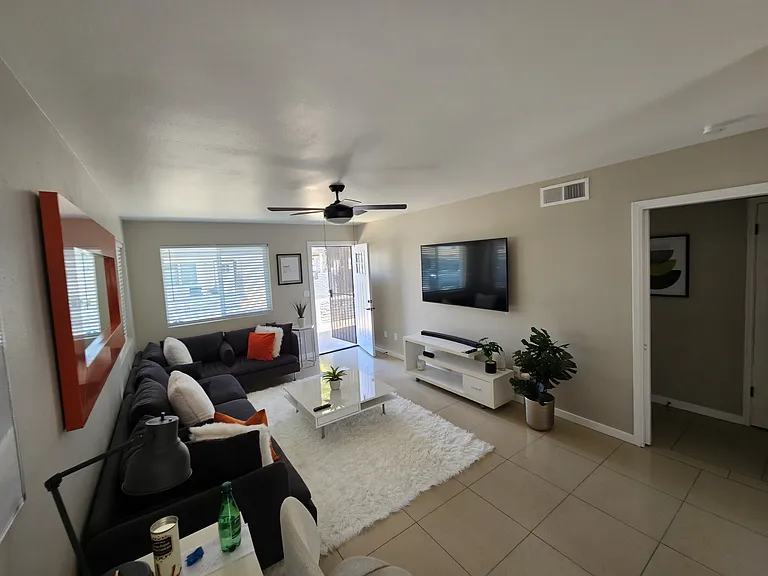 3026 N 40th St #5 — Photo 3