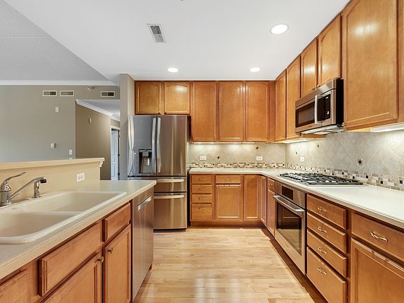 3rd image of 300 E Church St Unit 205