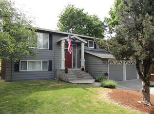 574 NE 18th Ave, Hillsboro, OR 97124