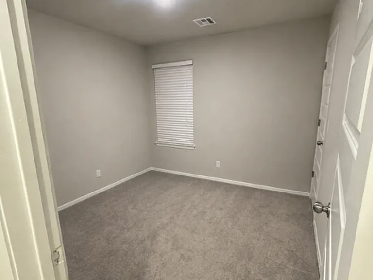 7814 S 290th East Ave — Photo 6