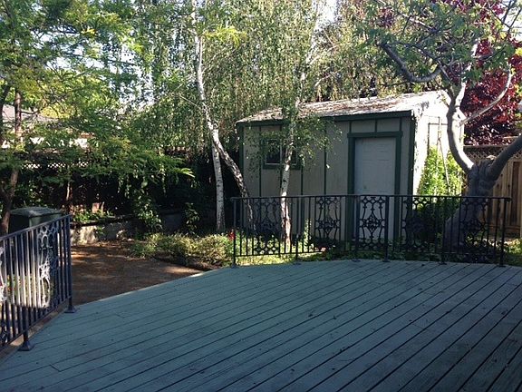 3rd image of 1026 Lois Ave