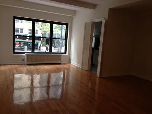 Rented by Stonehenge NYC LLC | media 76