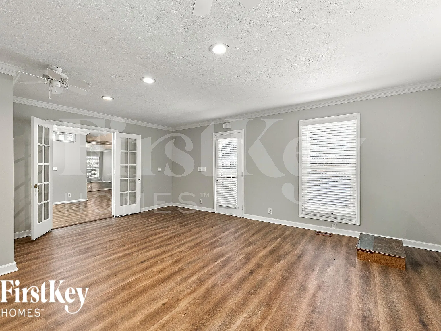 3 bed, 2.5 bath, 2210 sqft, $2,265 — Photo 4