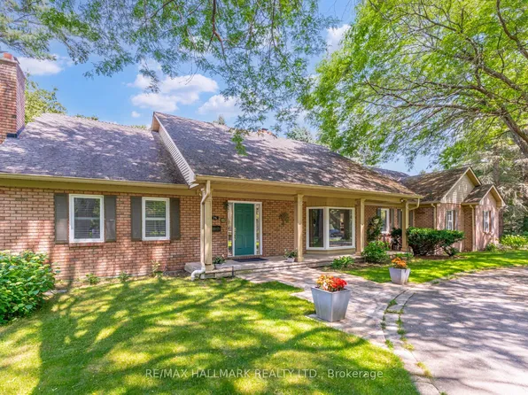 75 Arbour Dr, Oakville, ON L6J 4Y6