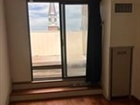 235 State St APT 409, Springfield, MA 01103