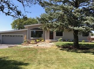 6N280 Linden Ave, Medinah, IL 60157