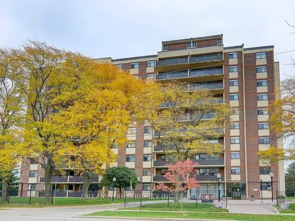 5 Frith Rd #1004, Toronto, ON M3N 2L5