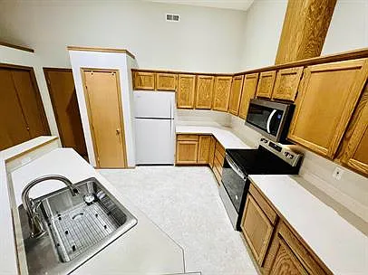 Puyallup Duplexes - 13402 — Photo 4