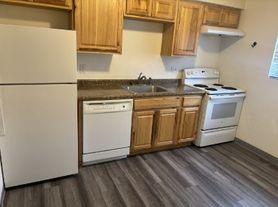 Morningside: 110 Harbet Avenue Northwest - 3