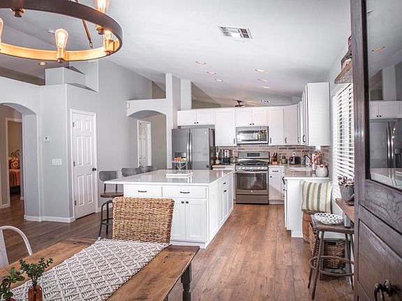 4th image of 3501 W Lenihan Ln