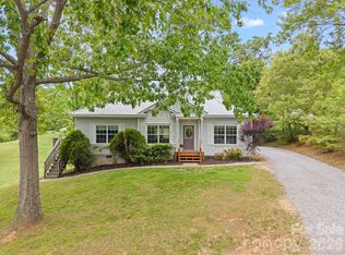 233 Thompson Cove Rd, Clyde, NC 28721